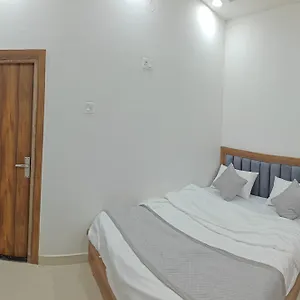 Guest house Rohit ,agra Cantt Railway Station Agra (Uttar Pradesh)